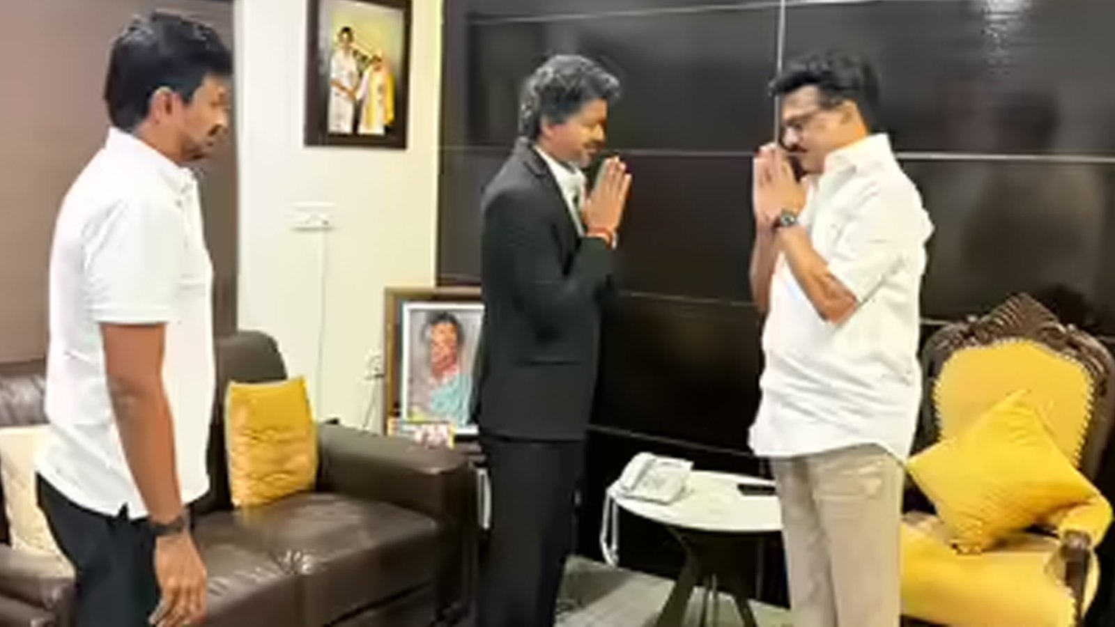 அரசியல் நாகரிகத்தின் புதிய அத்தியாயம்: வாழ்த்து தெரிவித்த முன்னாள் முதல்வர்கள் மு.க.ஸ்டாலின், எடப்பாடி பழனிசாமிக்கு முதலமைச்சர் விஜய் நன்றி!