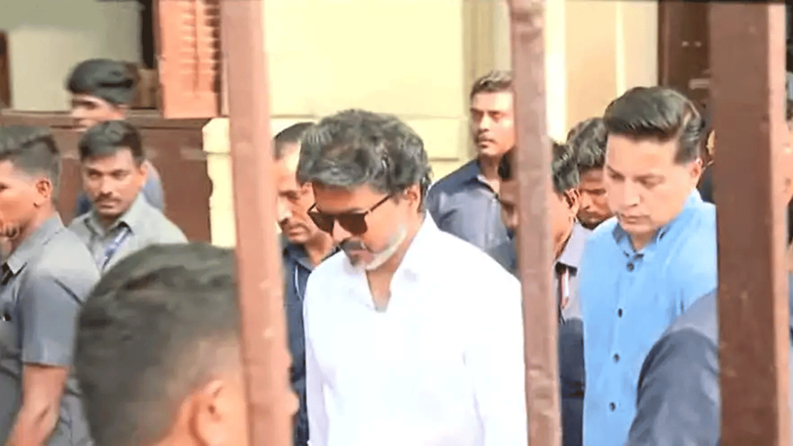 திருச்சியில் இன்று முதலமைச்சர் விஜய் பிரம்மாண்ட பொதுக்கூட்டம்! வாக்காளர்களுக்கு நன்றி தெரிவிக்கத் தனி விமானத்தில் வருகை – க்யூ ஆர் கோடு நுழைவுச்சீட்டுடன் 5,000 பேருக்கு மட்டுமே அனுமதி!