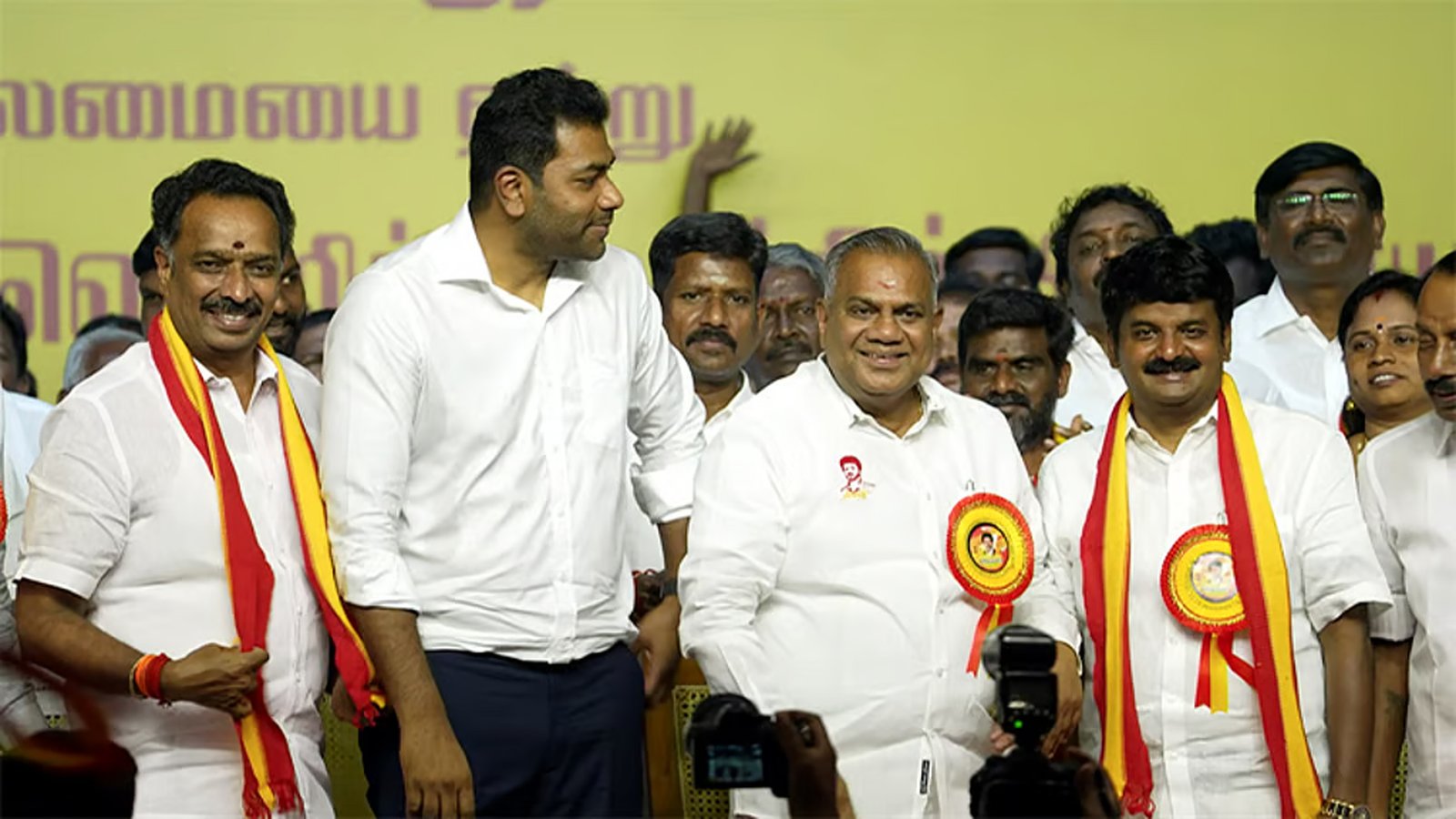 மாப்பிள்ளை முகமது பர்வேஸ் அவர்களே தவெக விழாவில் அதிமுக முன்னாள் அமைச்சர் சி.விஜயபாஸ்கரின் கலகலப்பான வரவேற்புரை!