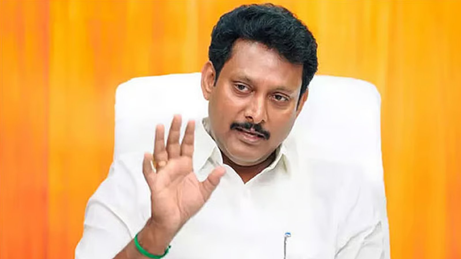 முன்னாள் அமைச்சர் அன்பில் மகேஸ் வீட்டில் மத்திய குற்றப்பிரிவு போலீசார் சோதனை