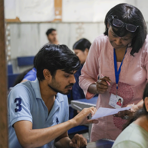 NEET மறு தேர்வு எழுதும் மாணவர்கள் கவனத்திற்கு! தேர்வு மையங்களை மாற்ற NTA அதிரடி வாய்ப்பு!