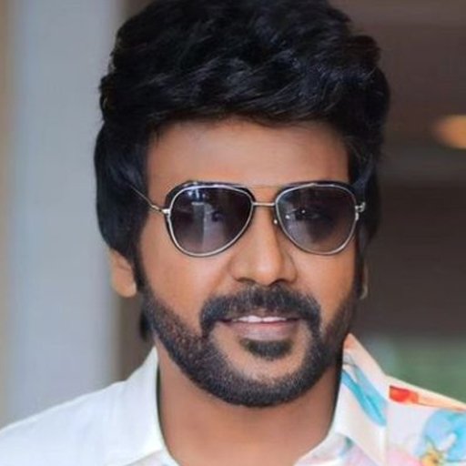 அரசியலில் நுழையும் ராகவா லாரன்ஸ்: மக்களின் கருத்தை நாடிய அதிரடி அறிவிப்பு!