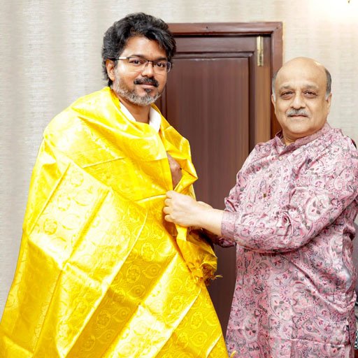 சென்னை உயர்நீதிமன்ற தலைமை நீதிபதியுடன் முதலமைச்சர் விஜய் மரியாதை நிமித்தமான சந்திப்பு!